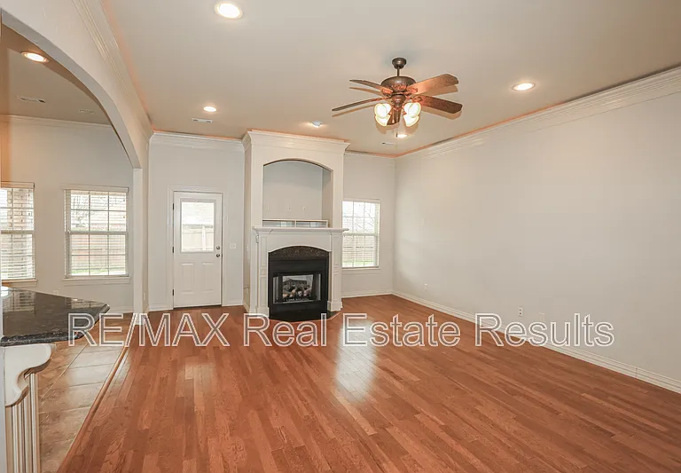 3607 SW Birchton Ave — Photo 9