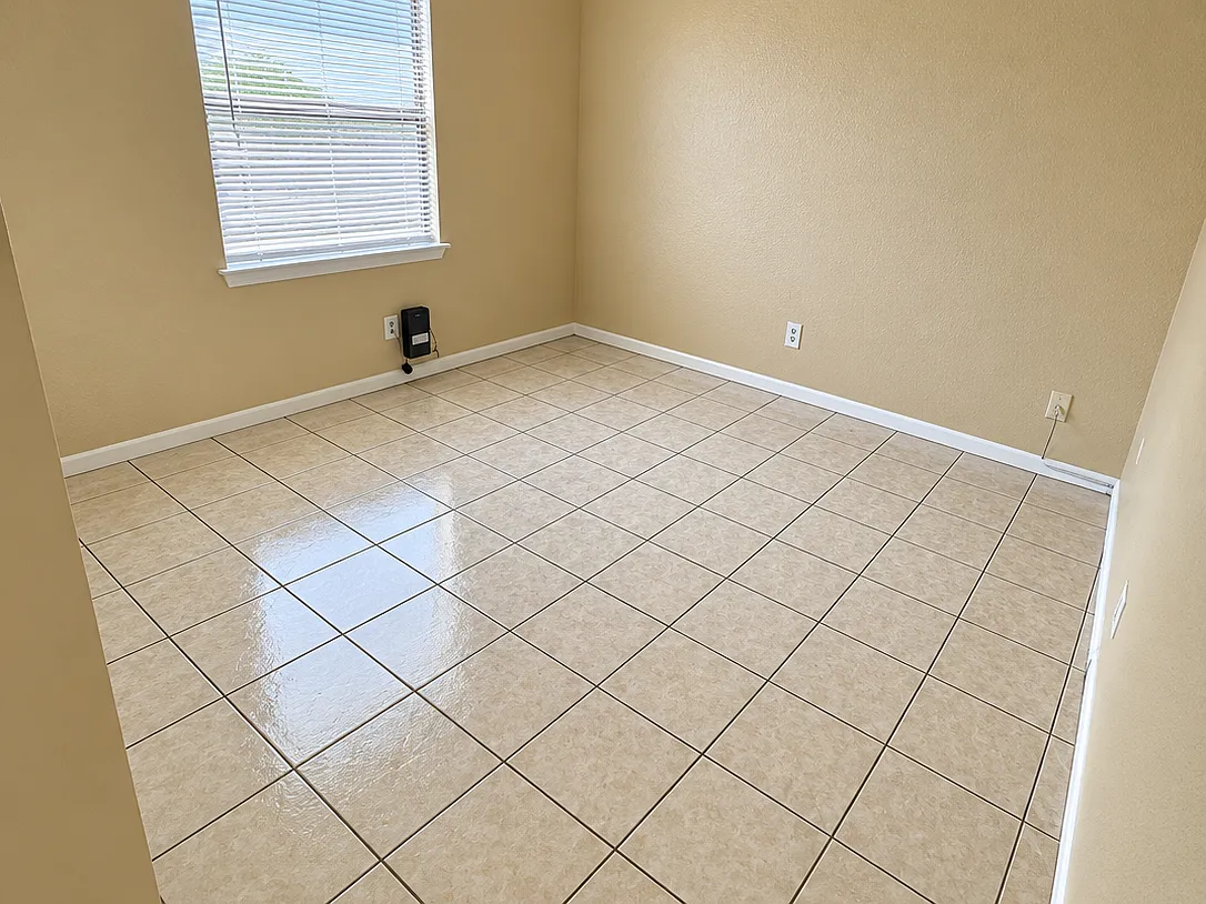 301 Liberty St — Photo 4