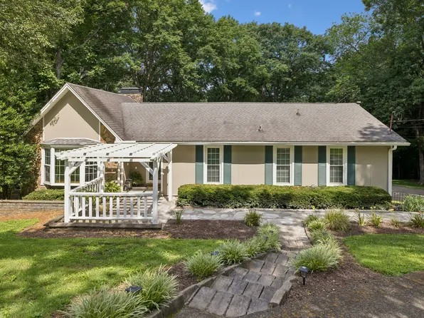 8346 Merrymount Dr, Nashville, TN 37221