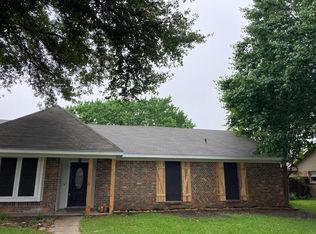 317 Trail View Ln, Garland, TX 75043