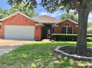 1512 Warwick Dr, Mansfield, TX 76063