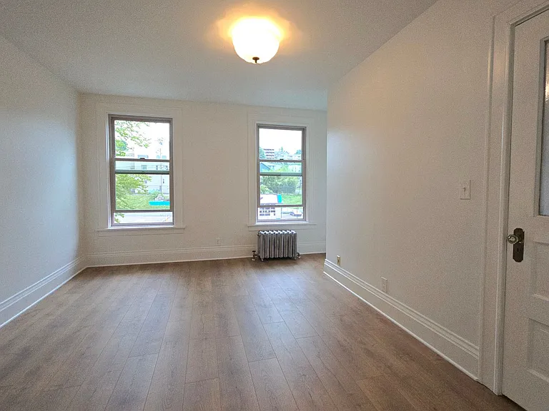 1053 N State St — Photo 10