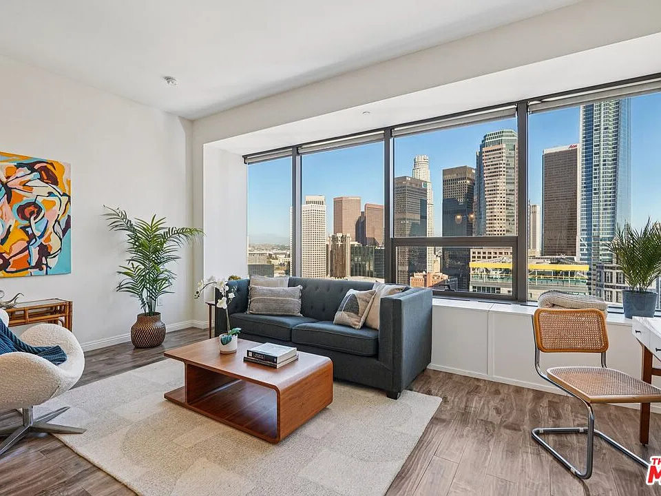 1100 Wilshire Blvd #2209