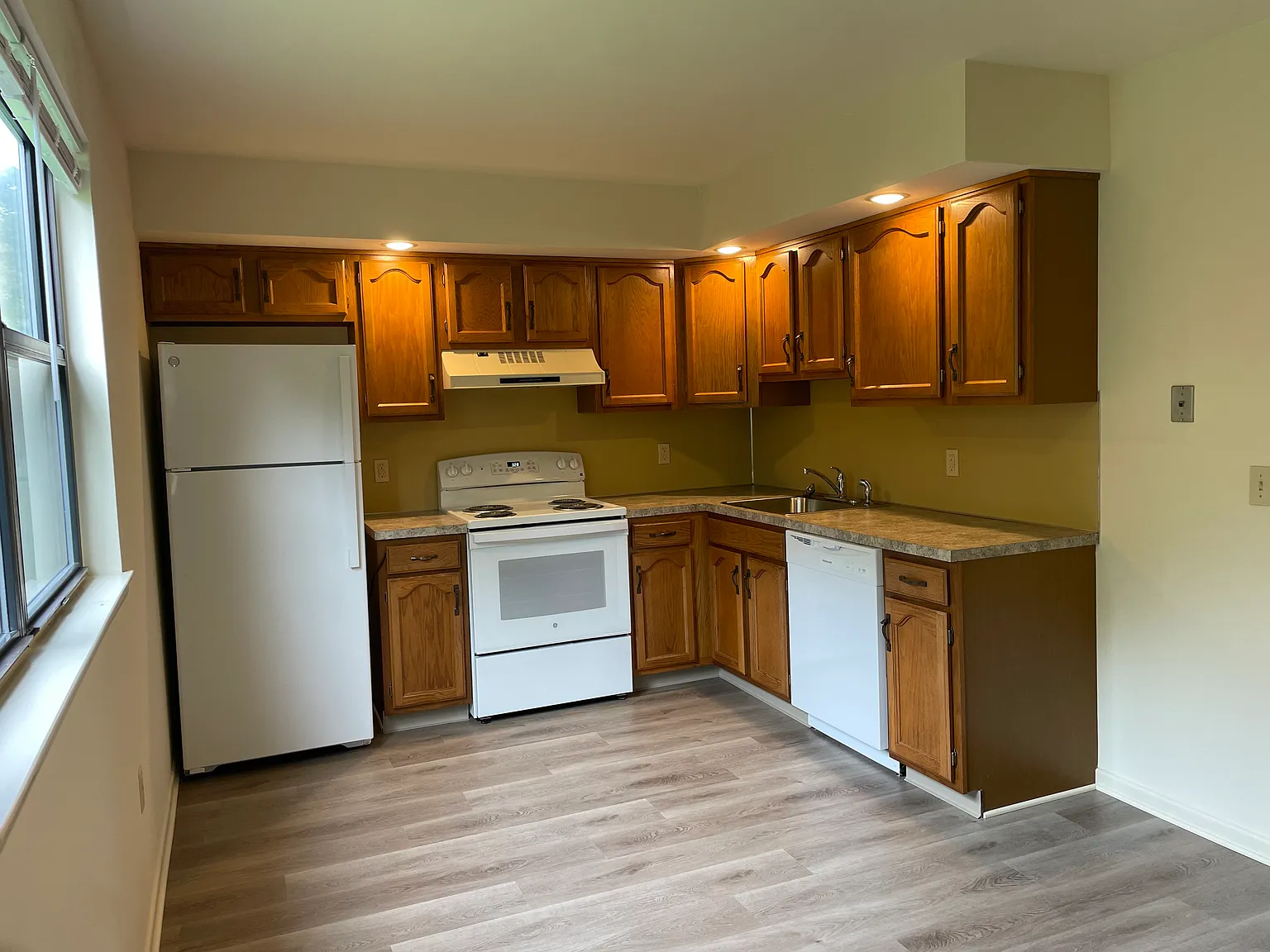2 bed, 1.5 bath, 960 sqft, $1,795 — Photo 1