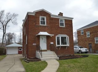 10000 Drury Ln, Westchester, IL 60154