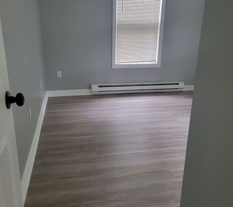 18 Quirk Avenue 18 Quirk Ave Holyoke MA Zillow