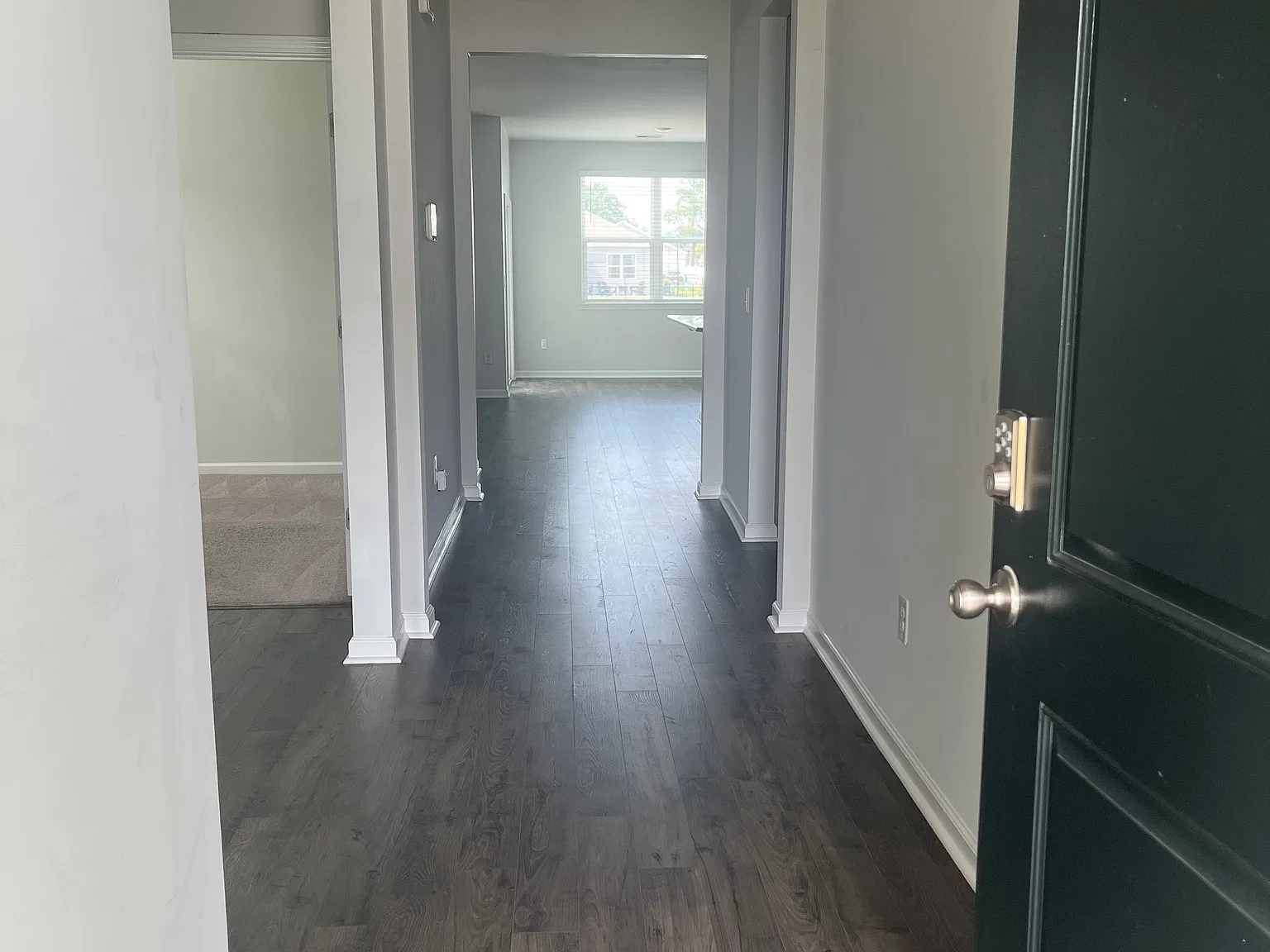 3 bed, 2179 sqft, $2,400 — Photo 4