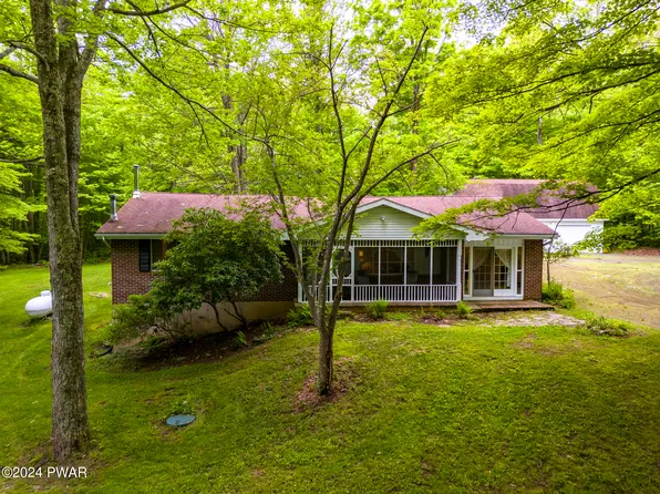 53 Pradon Rd, Sterling, PA 18463