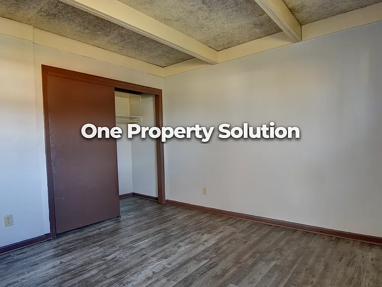 1335 E Logan St #1335 — Photo 14