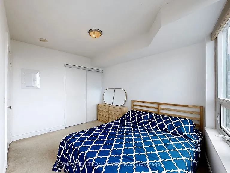 25 Greenview Ave W #2515 — Photo 19