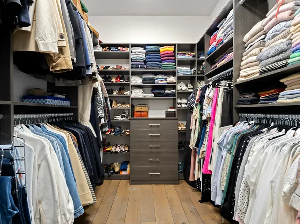 35 East 63rd Street image 14 of 25