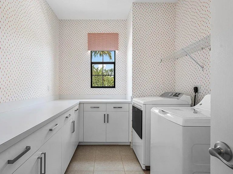 8068 Lemon Serpentine Ln — Photo 39