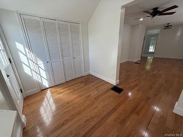 2 bed, 1.0 bath, 808 sqft, $2,000 — Photo 3