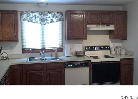 2nd image of 107 Lancelot Ln
