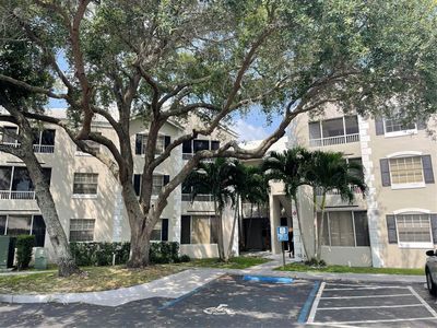 2850 N Oakland Forest Dr #210, Oakland Park, FL, 33309