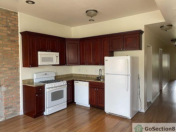 4th image of 6440 S Maryland Ave #2S