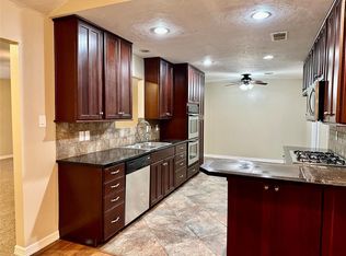 239 Ridgewood Dr, Spring, TX 77386