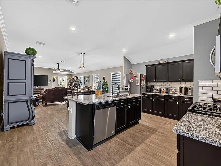 14319 Rain Dr — Photo 16