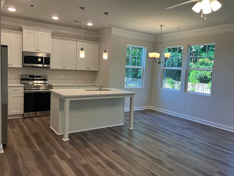 703 Hilltop Rd — Photo 12