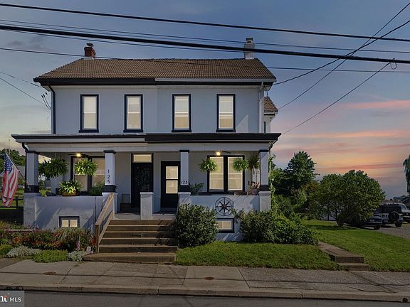 3rd image of 123 N Church St