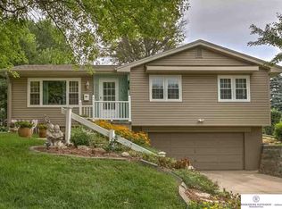 12424 Holmes Cir, Omaha, NE 68137