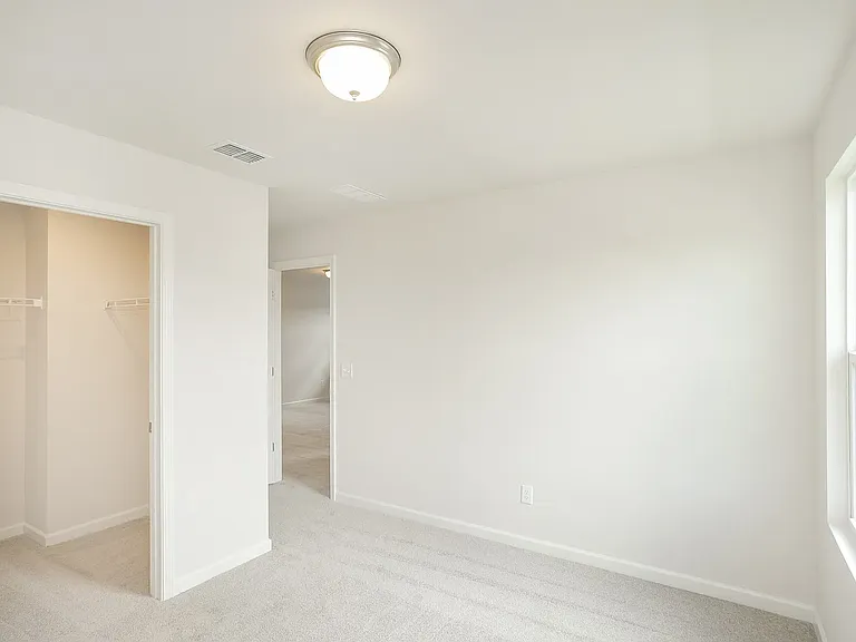 5401 Zinnia Ln E — Photo 16