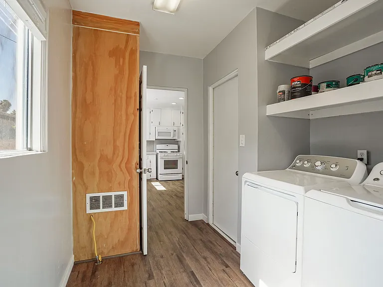 2251 Felspar St — Photo 18