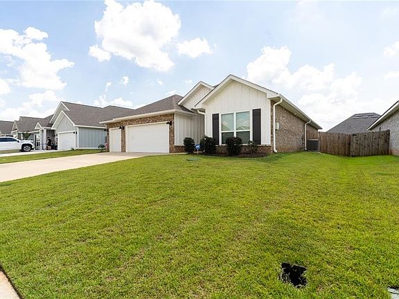 3rd image of 10439 Heritance Rd