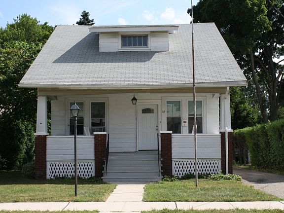 2nd image of 12 Fairchild Ave