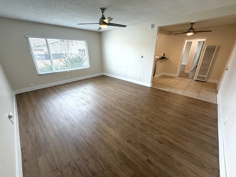 2121 Placentia Ave #G — Photo 2