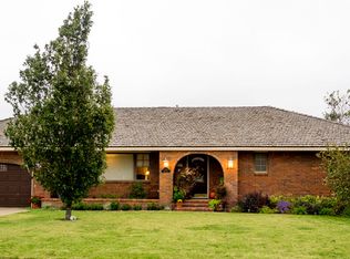 2214 Hillside Ave, Dodge City, KS 67801