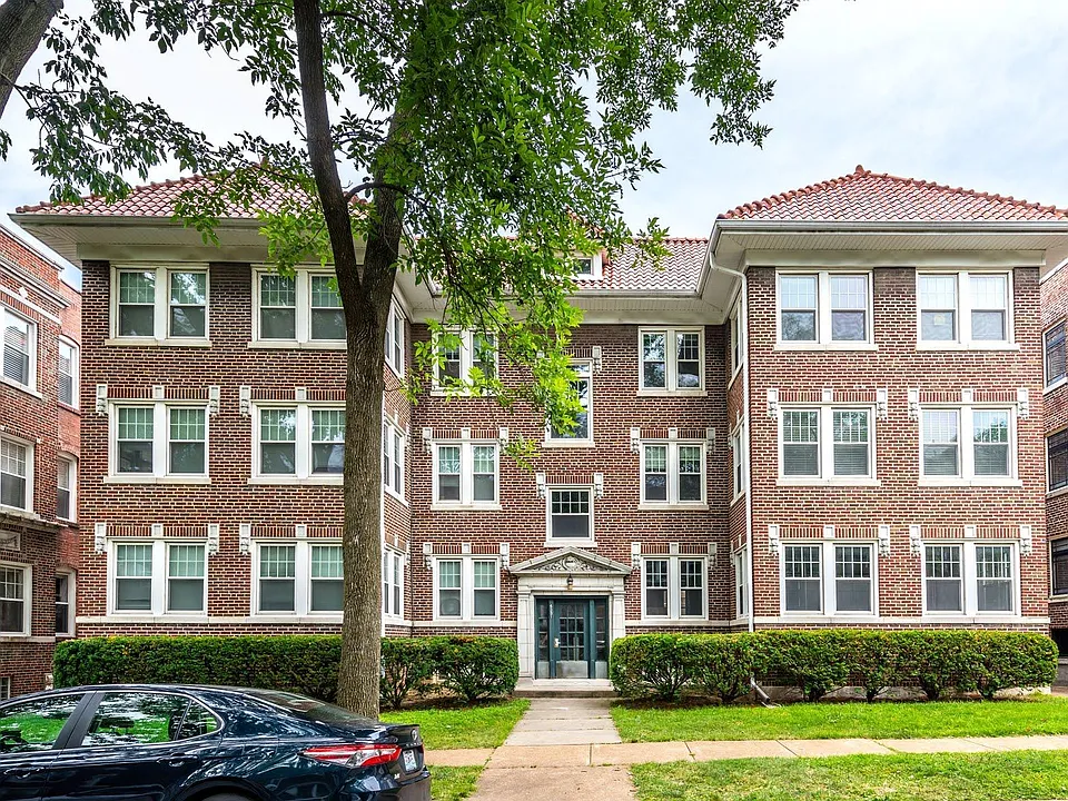 6331 Southwood Ave #2E