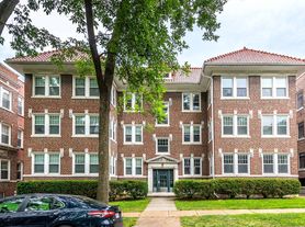 6331 Southwood Ave