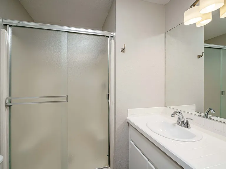 12410 NE 101st St — Photo 32