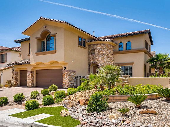 3rd image of 603 Highland Bluff Way