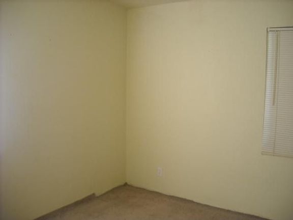 5th image of 14363 Iroquois Rd