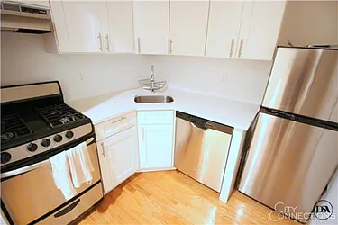 Rented by City Connections Realty