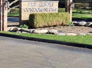 27333 Arborway Rd UNIT 44, Southfield, MI 48033