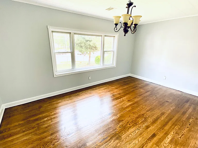 439 Hudson Blvd — Photo 3