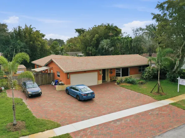 940 SW 69th Avenue, Plantation, FL 33317
