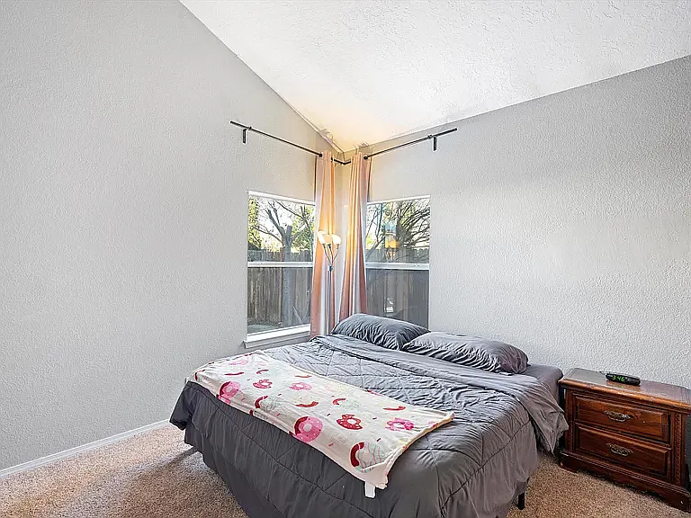 4805 Mesa Prieta Ct NW — Photo 11