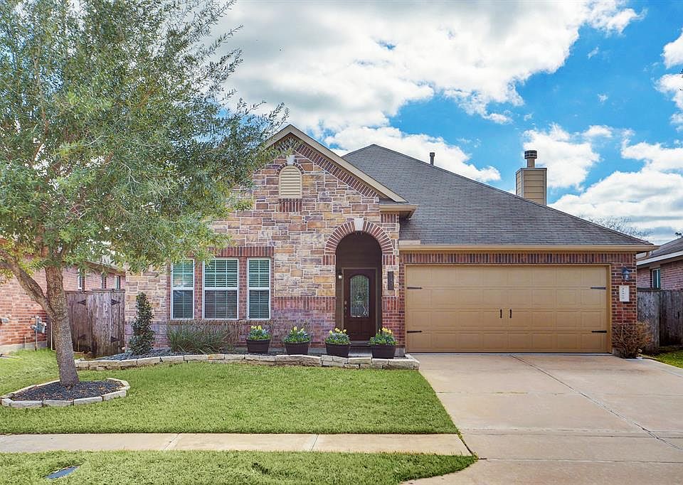 1st image of 21519 Barrett Knolls Dr