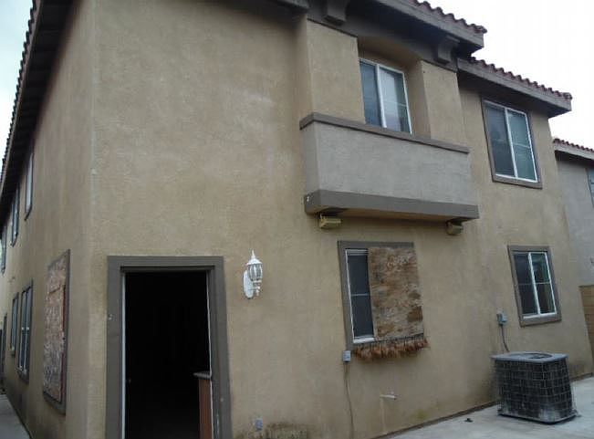 2nd image of 16240 Los Coyotes St