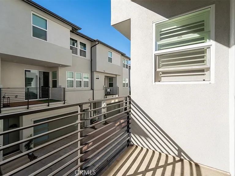 1415 W Cara Dr — Photo 35
