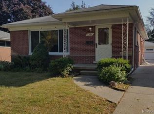 7334 Highview St, Dearborn Heights, MI