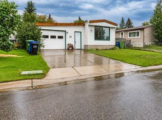 24 N Spring Haven Close SE, Airdrie, AB T4A1E5