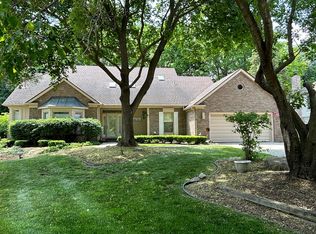 19931 Wayne Rd, Livonia, MI 48152