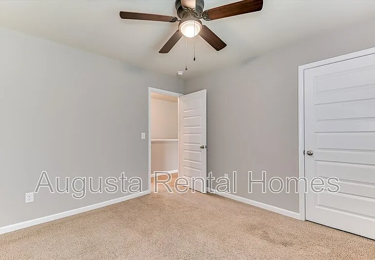 5060 Vine Ln — Photo 32