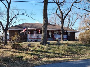 1114 N Allen Rd, Independence, MO 64050