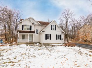 1631 Cotswold Rd, Tobyhanna, PA 18466